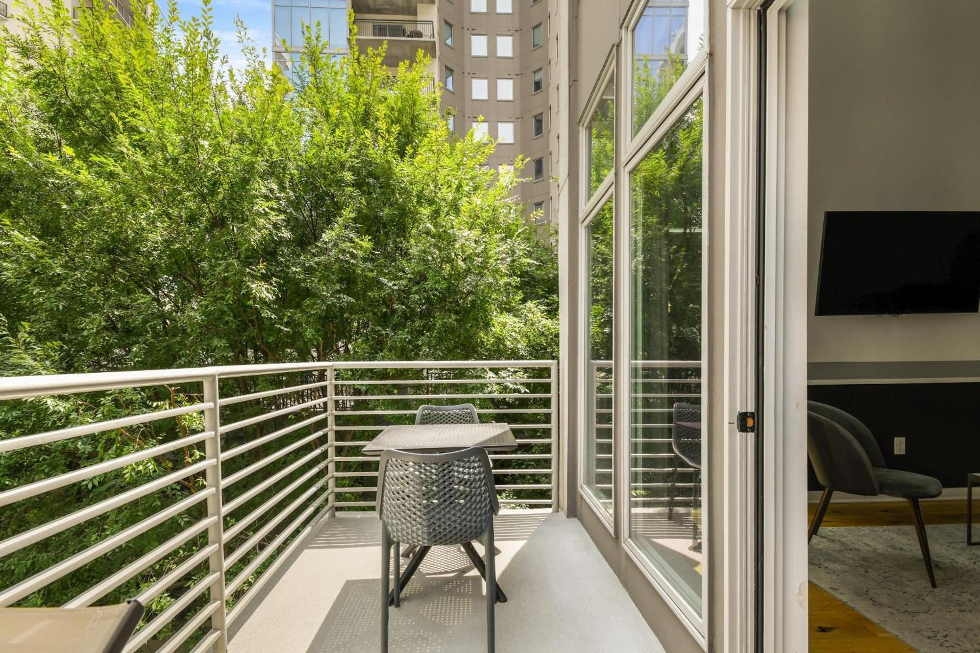 Stupendous Heart Of Piedmont Park Two Story Loft Leilighet Atlanta Eksteriør bilde